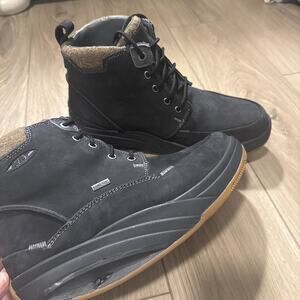 MBT Leather Heavy Duty Gortex Hiking Sneaker Boots Sz 8.5 US Mens